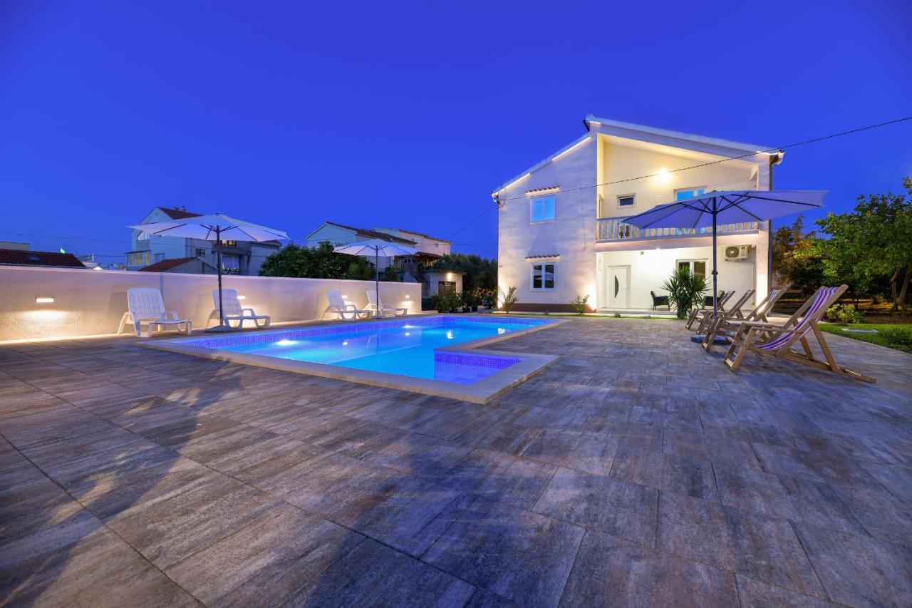 Pool House Luka Apartment ซาดาร์ ภายนอก รูปภาพ