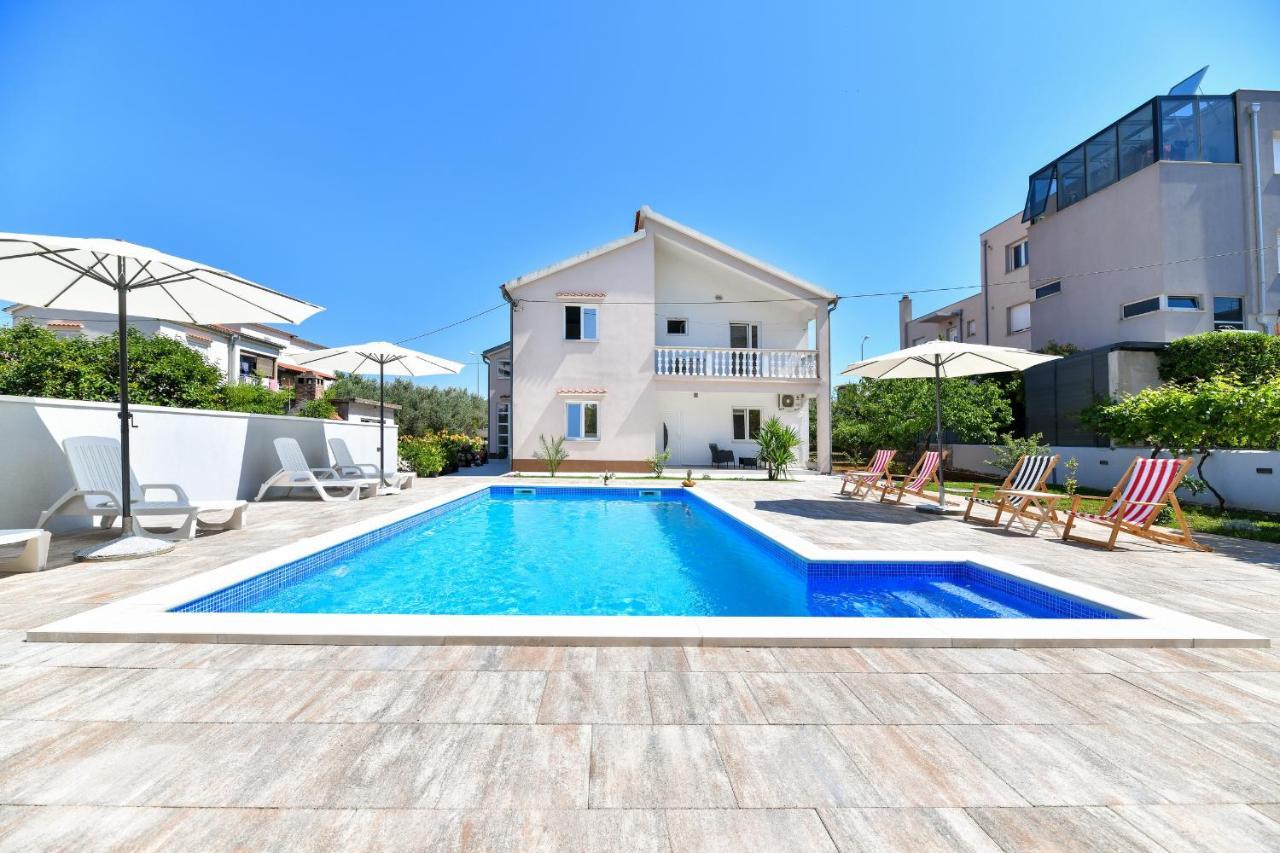 Pool House Luka Apartment ซาดาร์ ภายนอก รูปภาพ