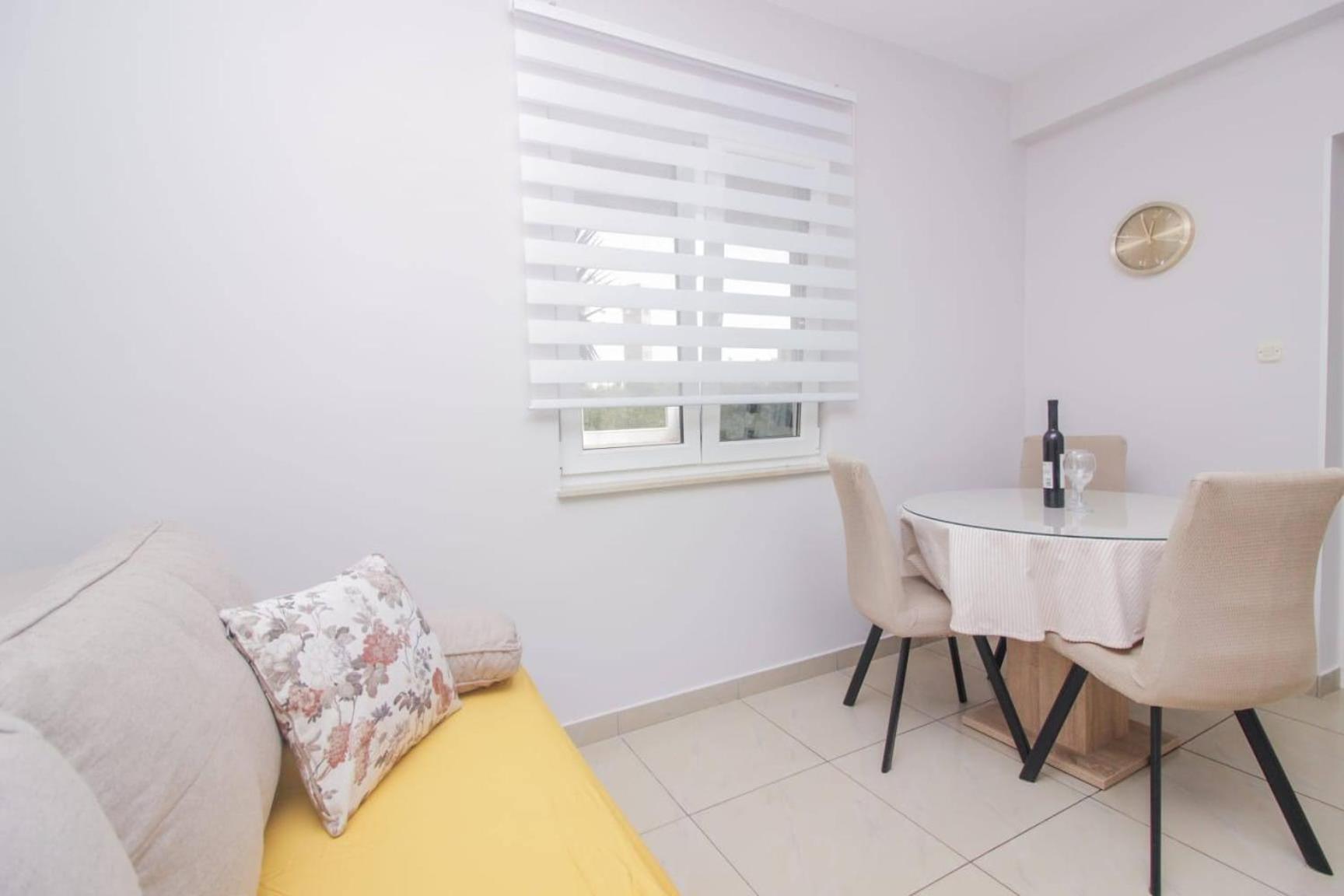 Pool House Luka Apartment ซาดาร์ ภายนอก รูปภาพ